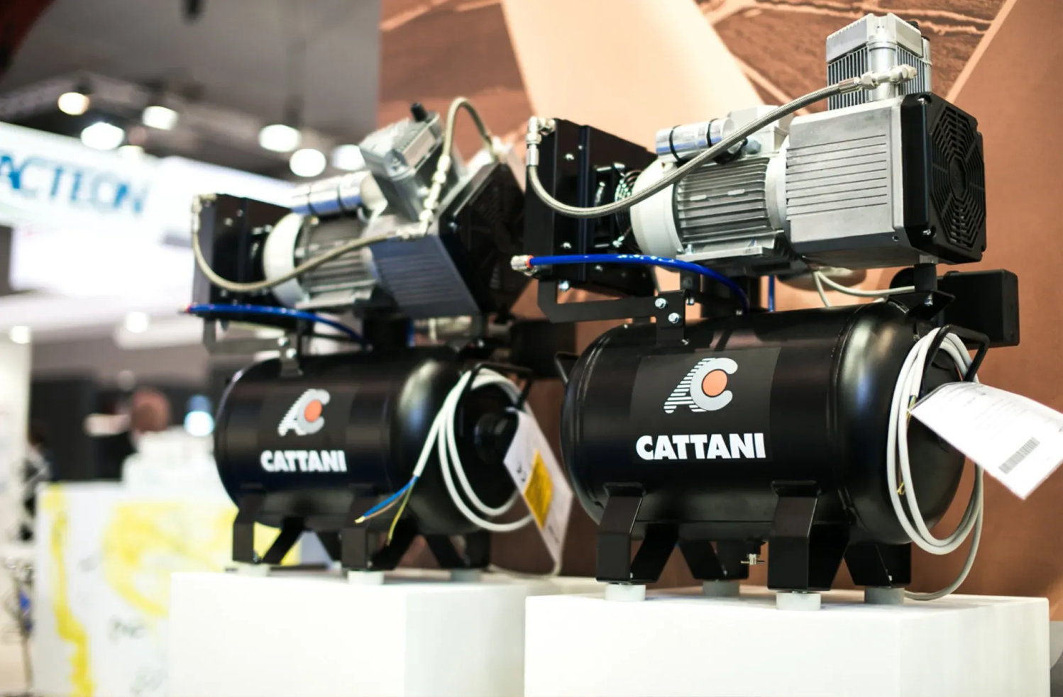 Bretagne Service Dentaire Materiel Dentaire Rennes Les Compresseurs Et Aspirations Dentaires CATTANI