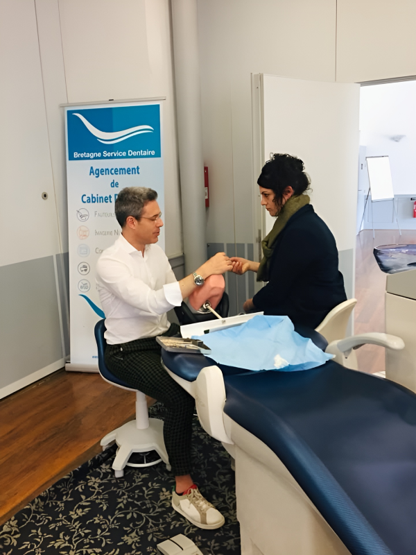 Bretagne Service Dentaire Materiel Dentaire Rennes Participez A Des Ateliers Pratiques